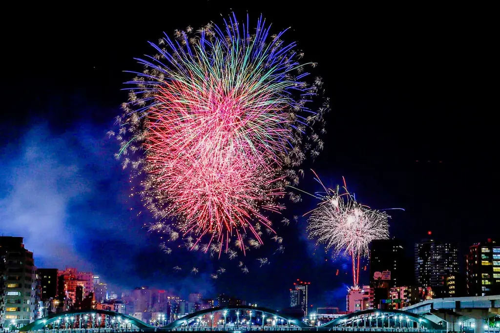 【緊急発売】まだ間に合う隅田川花火大会！東京ウォータウェイズ、驚きの27,500円〜で乗れる「直前割」花火クルーズの予約受付を開始 画像 4