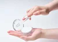 ～～【新発売】アゼライン酸を日中のメイクにも使える新習慣～～日本初独自開発アゼライン酸20％配合プレストパウダー『Lov me Touch アゼホワイトパウダー』発売 画像 3