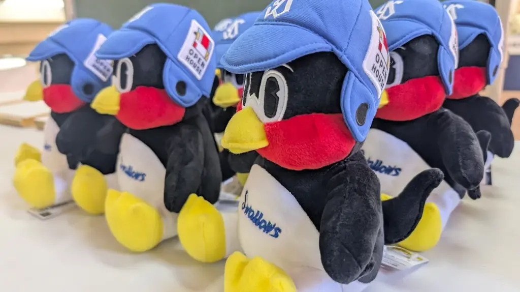 東京ヤクルトスワローズ　スポンサー10周年記念　サイン入り、限定グッズが当たる 感謝の「大盤振る舞い抽選会」開催　7/15（水） 読売ジャイアンツ戦「オープンハウスナイター」 画像 3