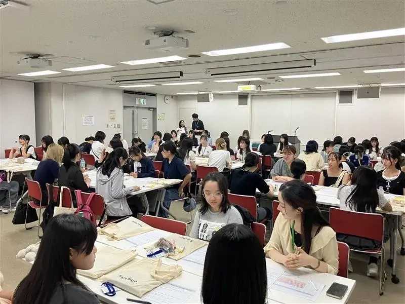 Tokyo Girls Talk｜８月２３日（日曜日）声優・浦和希さん登壇！ 女子中高生向け女子大学生との座談会 画像 5