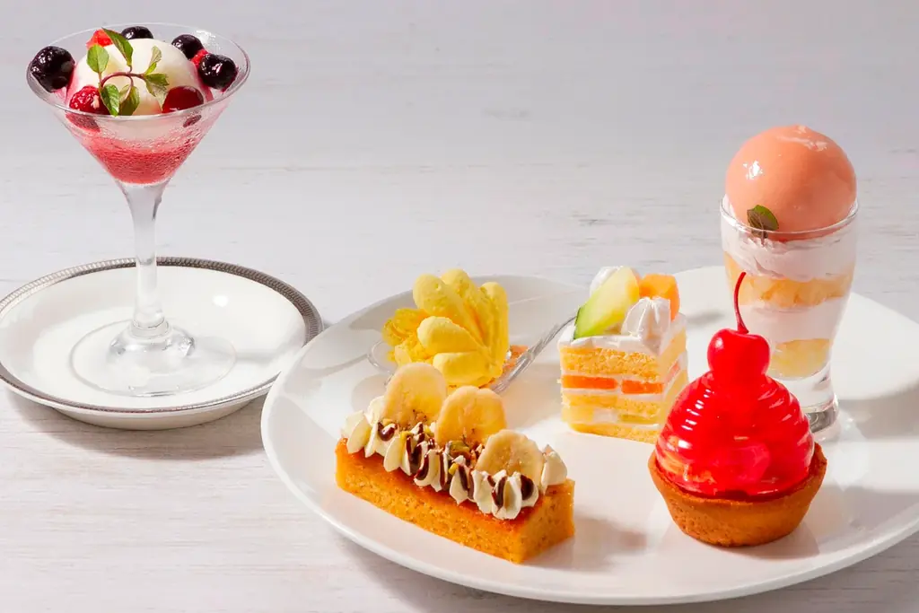 旬果が彩る、夏限定「サマー・アフヌーンティー」を7月18日より提供開始。桃やメロンなど旬の果実を味わう優雅なティータイム｜ホテルテラスザガーデン水戸 画像 2