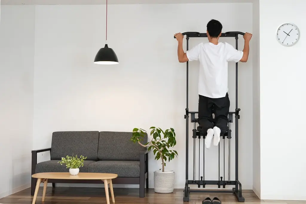 日本人男性の4割が挫折する“背中の壁”を打ち破る、懸垂アシストスタンドが登場 画像 8