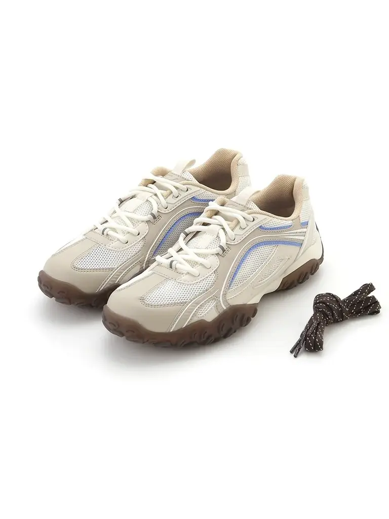 【emmi】アウトドアシューズを現代的にアレンジしたFILA「ECHAPPE MS」に、emmiのコラボレーションモデルが登場！爽やかなブルーがアクセントになった軽やかな一足＜7月9日（木）＞ 画像 5