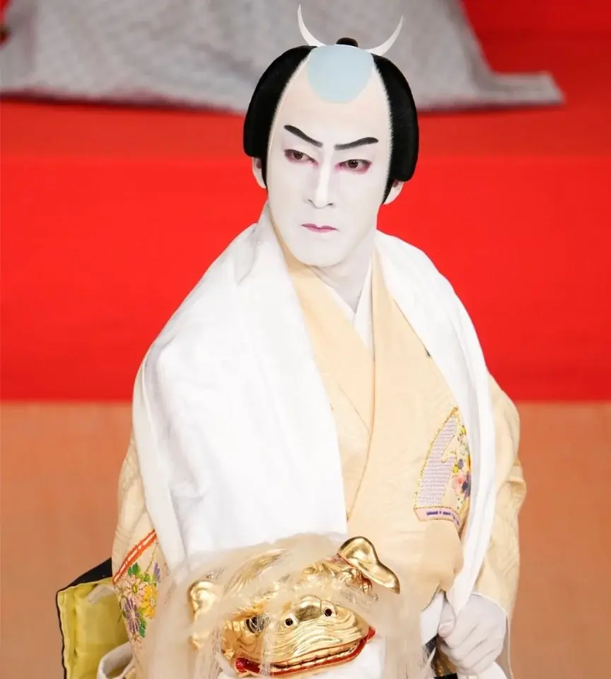 KATE×歌舞伎。時代を創り続けてきた両者が、いま「陰影メイク」で次の時代を切り拓く。2026年7月8日（水）より、グローバルプロモーション「KABUKE 型破りであれ。」始動 画像 3