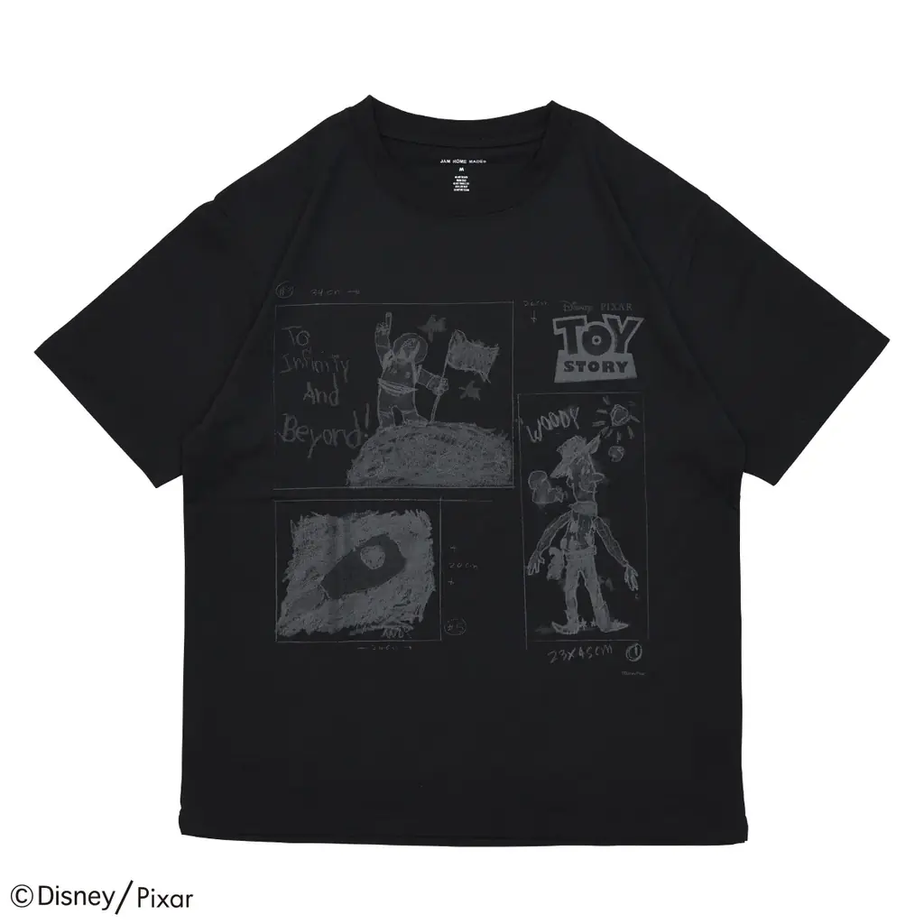 JAM HOME MADEより30周年を迎える「トイ・ストーリー」シリーズモチーフの新作が登場！『TOY STORY』アンディのイラストTee。2026年7月10日（金）より販売開始 画像 2