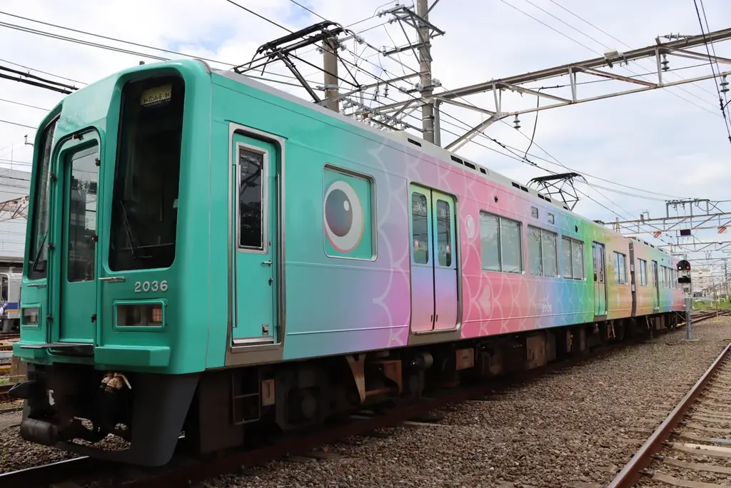 「M!LKニッポン元気花火2026」 和歌山市駅の駅看板をM!LKの塩﨑太智さんがジャック！等身大パネルも登場＆観光列車「めでたいでんしゃ」の車内もM!LKの塩﨑太智さん仕様に！ 画像 7