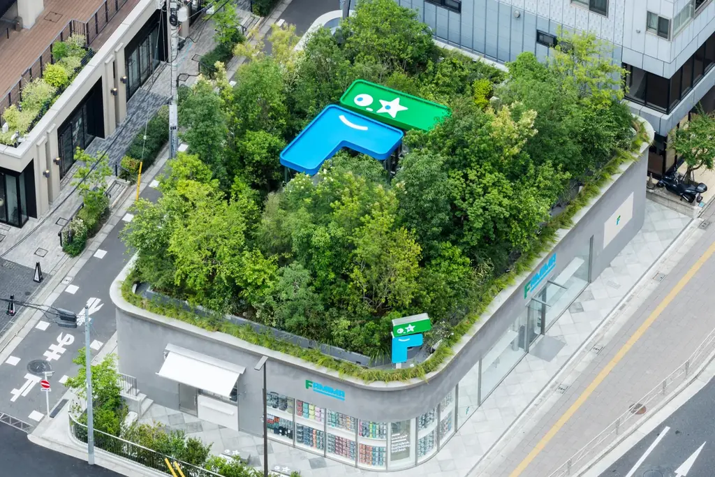 Wonderwall®︎が建築・インテリアデザインを手掛けたファミリーマート初の旗艦店「FAMIMA PARK AZABUDAI」7月10日(金)に東京・麻布台に誕生 画像 2
