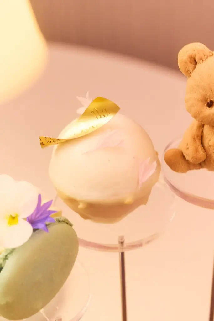 【7・8月限定】Puellaに「Celestial Blue Ribbon Afternoon Tea」が登場。星座と青いリボンが彩る、幻想的な夏のアフタヌーンティー 画像 6