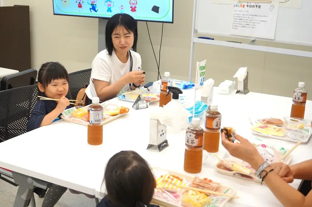 酷暑から地域の命と夏の健康を守る拠点へ「ファミマこども食堂」初の熱中症対策コラボイベントを開催！～ポカリスエット×『はたらく細胞』特別動画で学ぶ＆こどもたちが「夏の目標」を宣言～ 画像 8