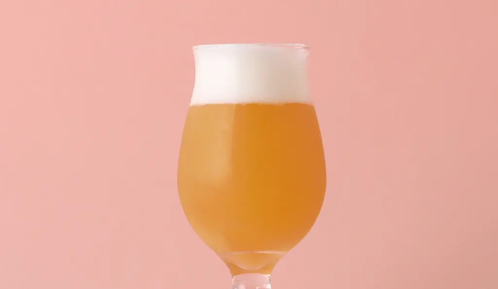 桃をたっぷり使用したフルーツビール「桃まるごとヴァイツェン」を販売開始 画像 4