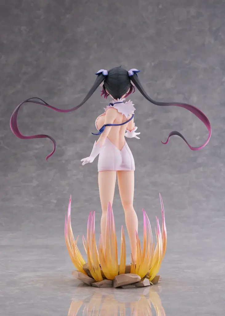 大人気アニメ『ダンジョンに出会いを求めるのは間違っているだろうかV』より、炎を司る炉の女神「ヘスティア」の神威解放Ver.フィギュアがご予約受付開始！ 画像 6