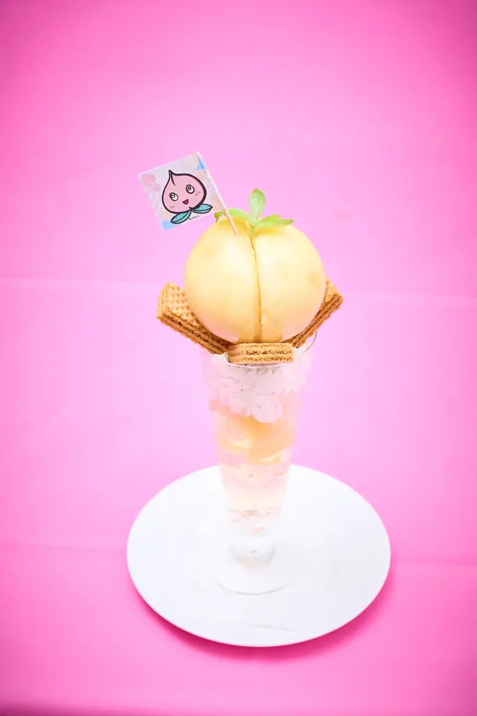 7月10日(金)よりアンテナショップ「とっとり・おかやま新橋館」で開始！「おかやま白桃フェア with ふなっしー」 画像 3