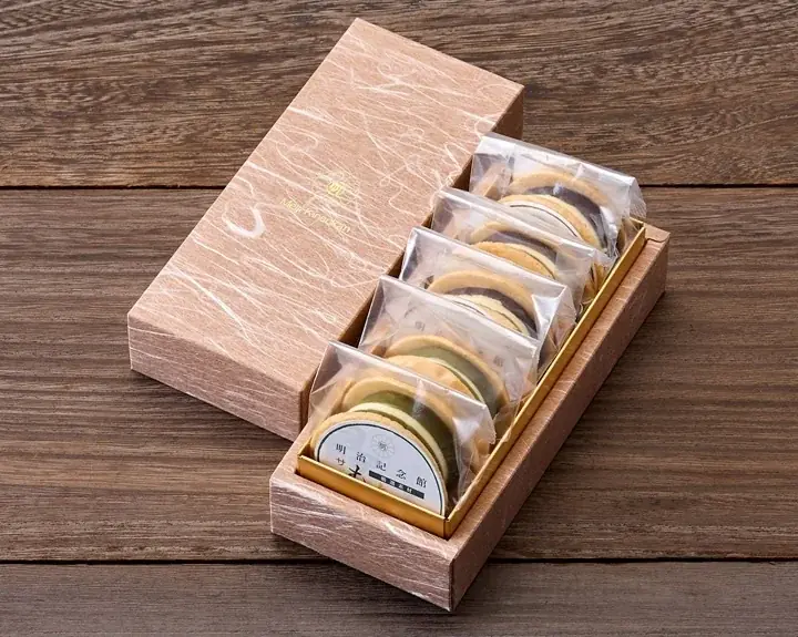 【明治記念館オンラインショップ】7月10日(金)より販売開始！宇治抹茶と北海道産小豆の味わいを愉しむ「サンドもなか」をご提供 – 素材にこだわり、一つひとつ丁寧に手作りした和スイーツ – 画像 4
