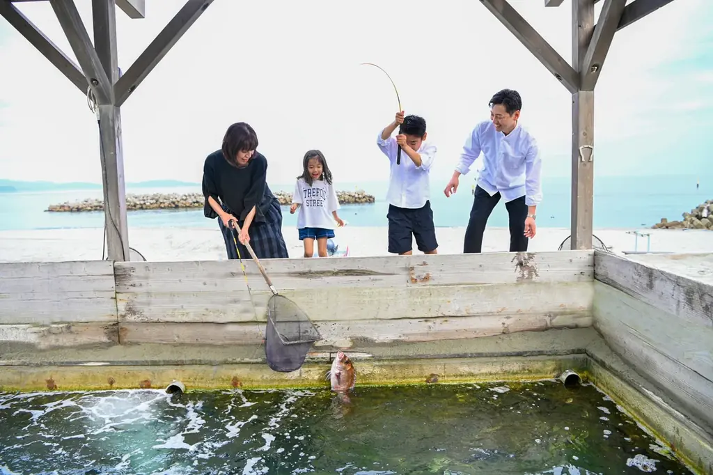 【夏休みファミリーバイキング】お造り、寿司、天婦羅、ステーキ、和洋中70種以上。花火セットや縁日、ビーチで使えるクーポン付き♪ 8月1～6日は打上花火も☆ 画像 25
