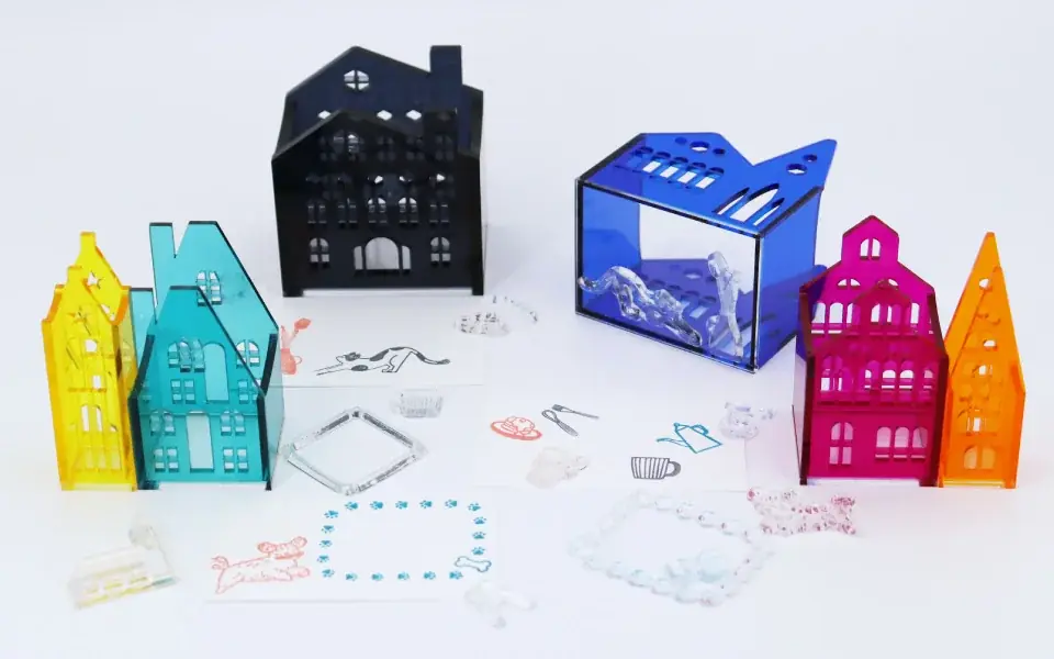 机に小さな街並みができる、街並みスタンプフレーム新発売