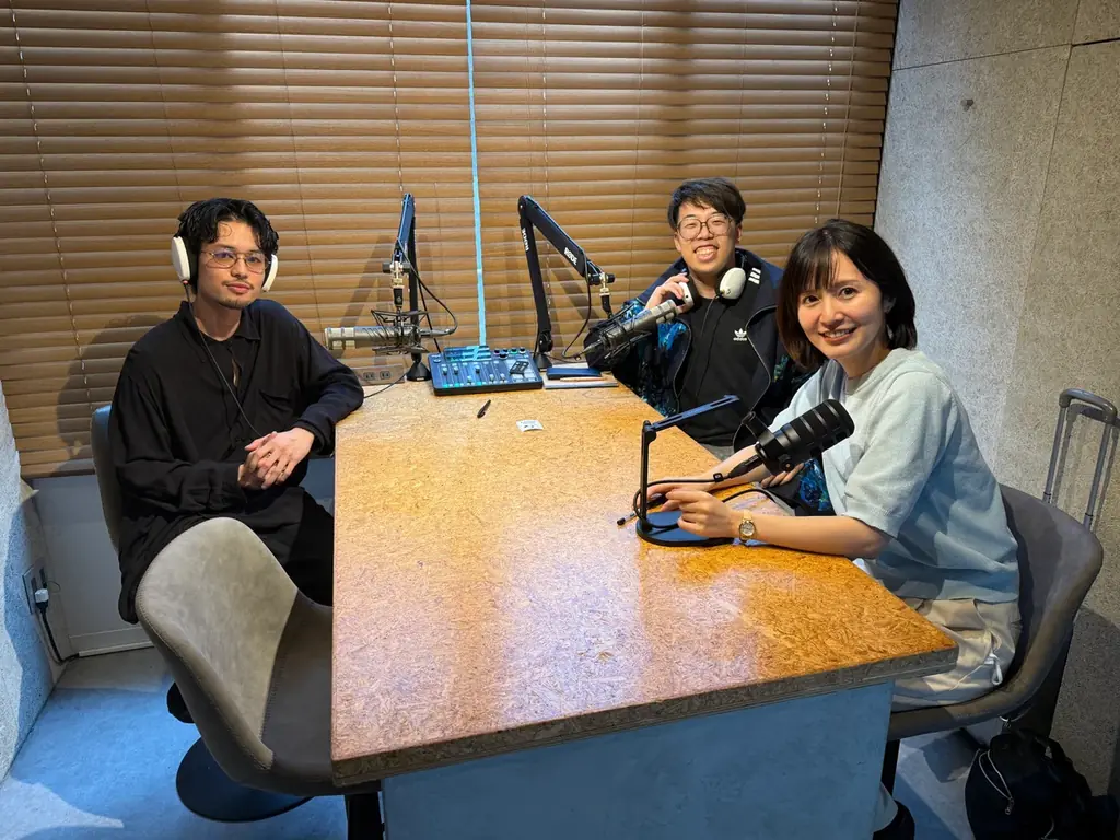 Podcast「深夜枠。〜働く大人の副音声〜」ペインター・アーティストGen Fujitaさんと語る、「”描くこと”から考える生き方と働き方」2026年7月13日より順次配信 画像 4