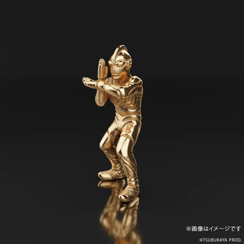 「ウルトラマン」18金ミニフィギュア。約1cmにスペシウム光線ポーズを精巧に再現 画像 3