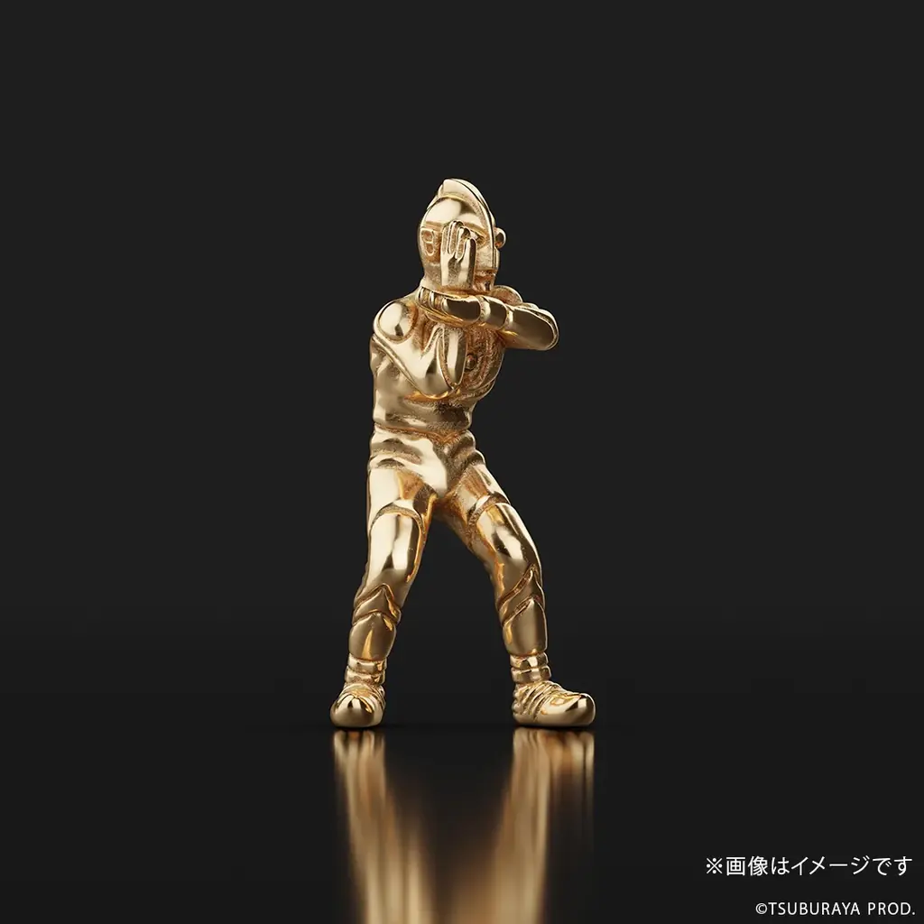 「ウルトラマン」18金ミニフィギュア。約1cmにスペシウム光線ポーズを精巧に再現 画像 7