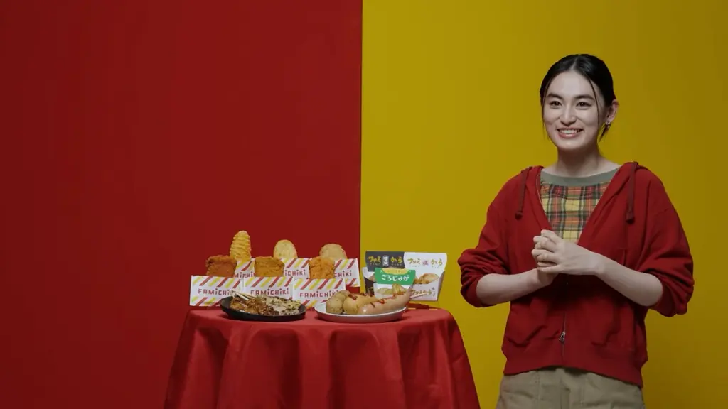 これって何味！？ファミリーマート史上初の“秘密のフレーバー”「ファミマ味」がファミチキ・スナック菓子で7月14日（火）から登場！ 画像 3
