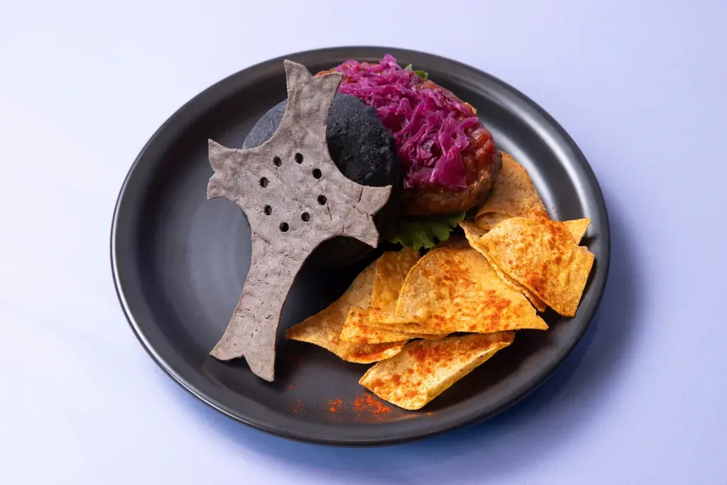 『Fate/Grand Order 展 -星見の回廊-』の世界を、一皿一皿に。THE SUN & THE MOON（Cafe）に期間限定コラボレーションメニューが登場。 画像 2