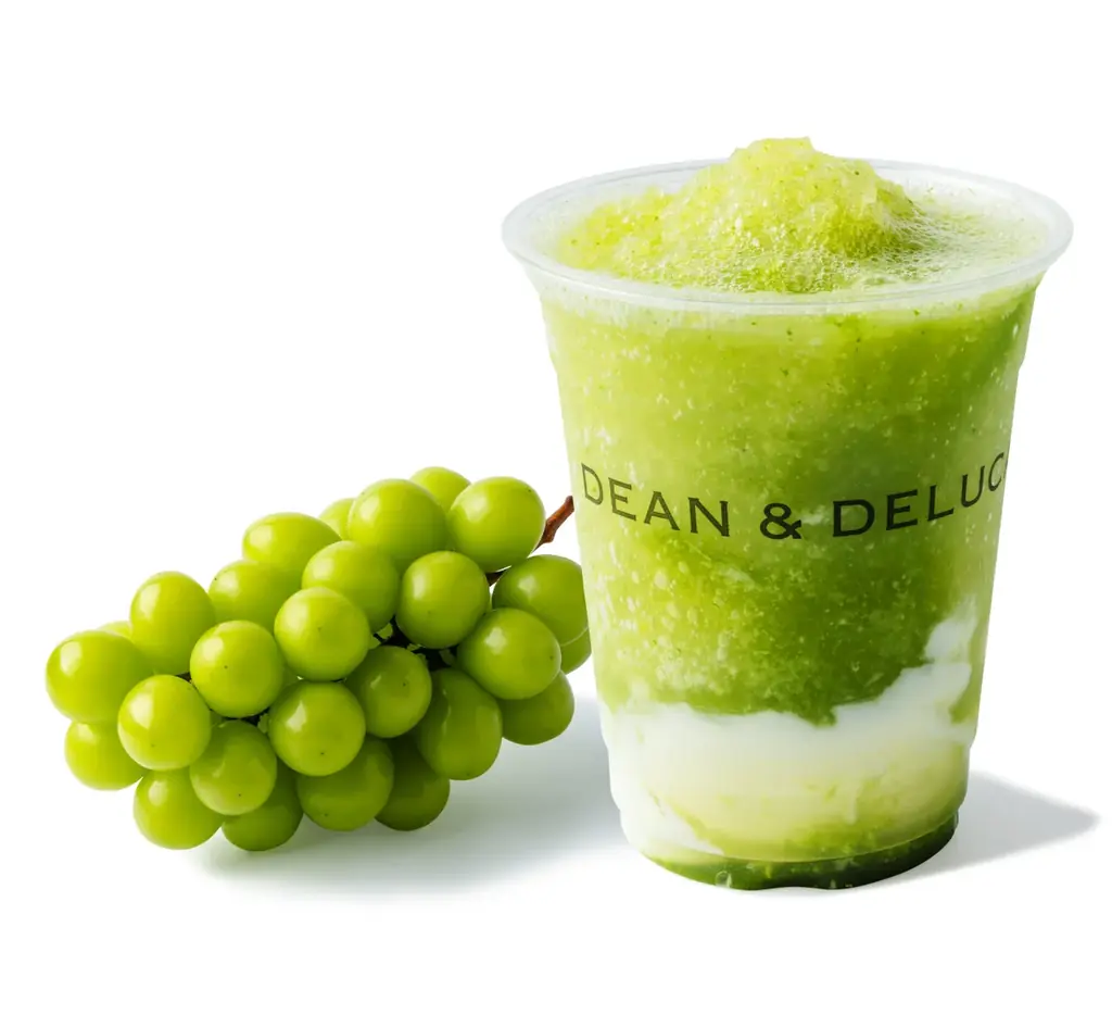 【DEAN & DELUCA】＜生の果実を使用したシャインマスカットがシーズナルドリンクに初登場＞果実の気品を味わう「シャインマスカットとエルダーフラワーのフラッペ」7月23日（木）より限定販売 画像 3