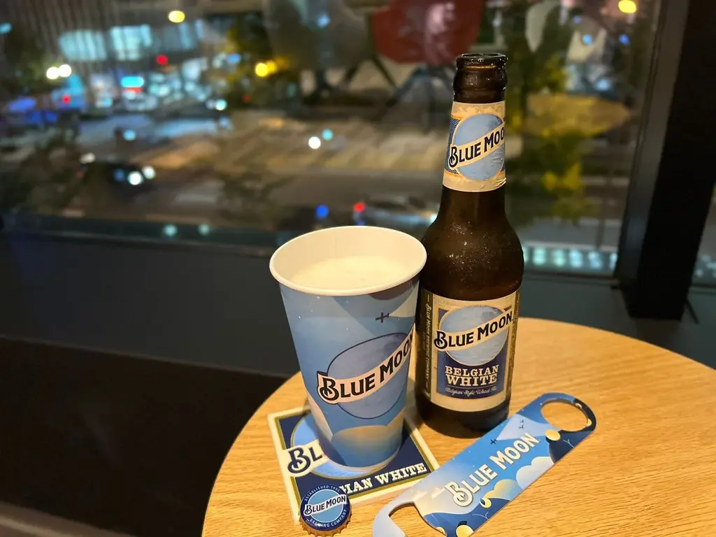 ホリデイ・イン エクスプレス × 白鶴コラボ　宿泊券や日本酒が当たるキャンペーンを開催！　2026年7月15日～7月31日 画像 5