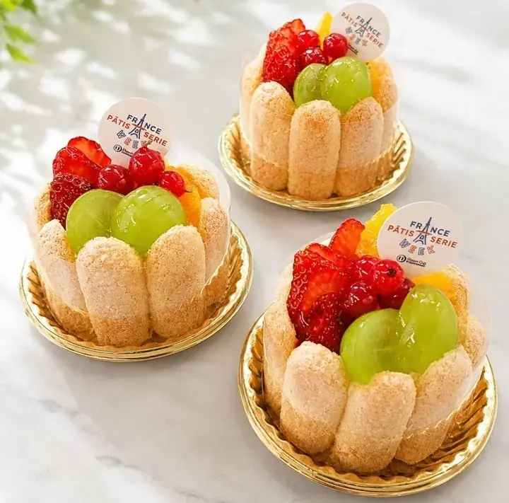 シャルロット・フリュイ販売