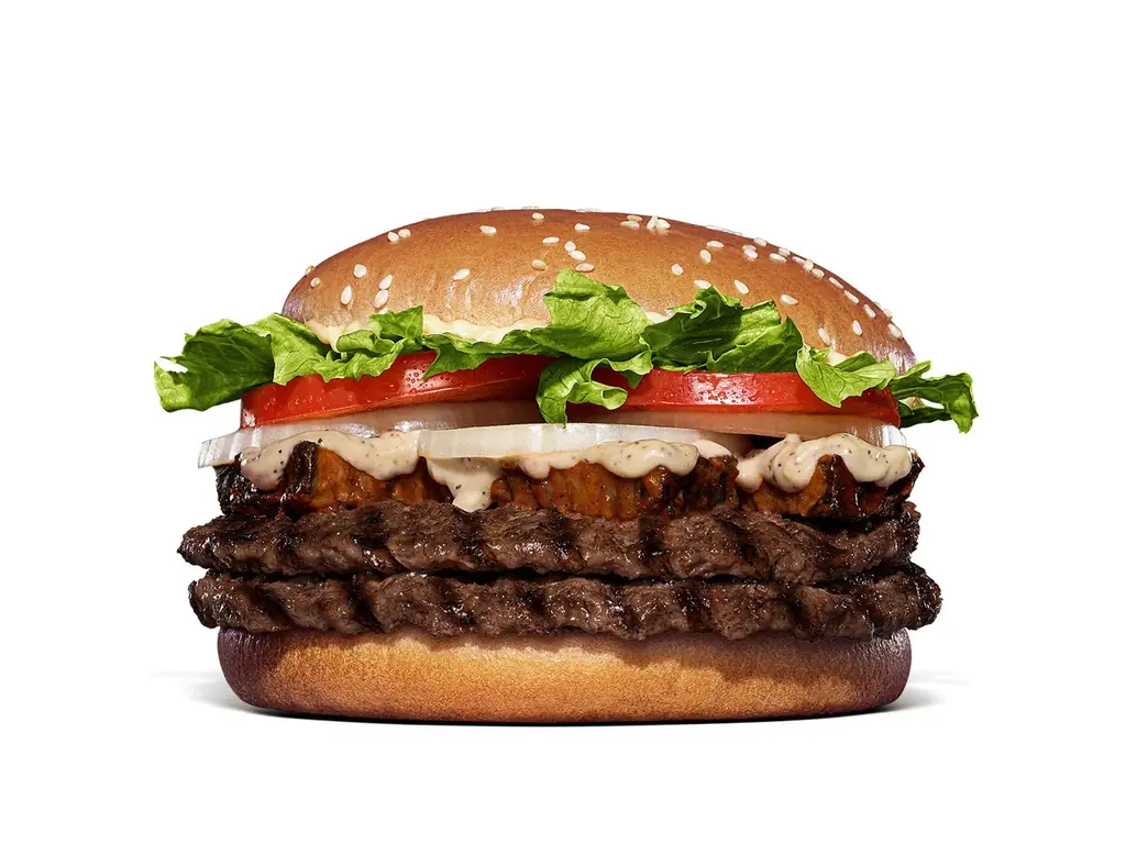 バーガーキング® から夏限定「ステーキワッパー® 」の新作が登場！直火焼きのビーフに牛バラステーキを重ね、ガーリックの旨味にペッパーのパンチが効いた特製ソースで仕上げた「ペッパーガーリック」新発売！ 画像 4