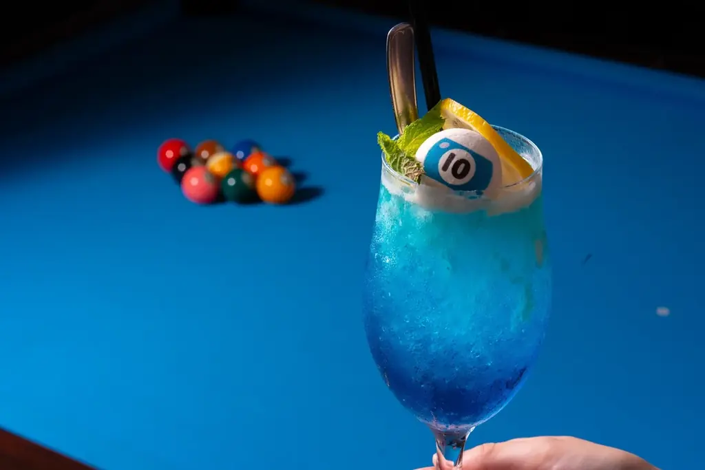 【バグース】この夏、“飲むビリヤード”が誕生⁉ 8・9・10ボールをモチーフにしたオリジナルドリンク3種を7月19日から販売 画像 3