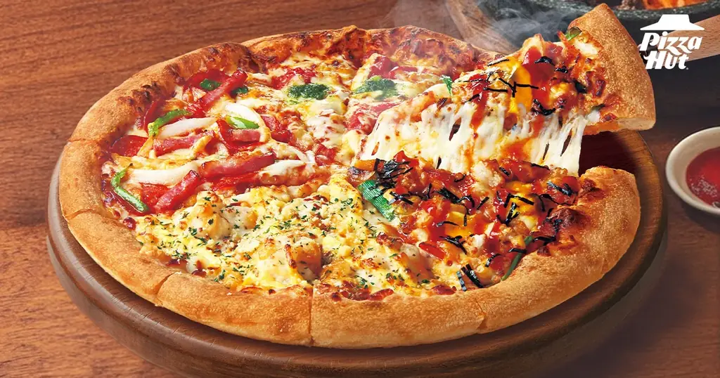 【新作】あの韓国グルメ“石焼ビビンバ”をピザで本格再現！？ピザハットに新商品「えびとチーズの 石焼風ビビンバ４」登場！ 画像 5