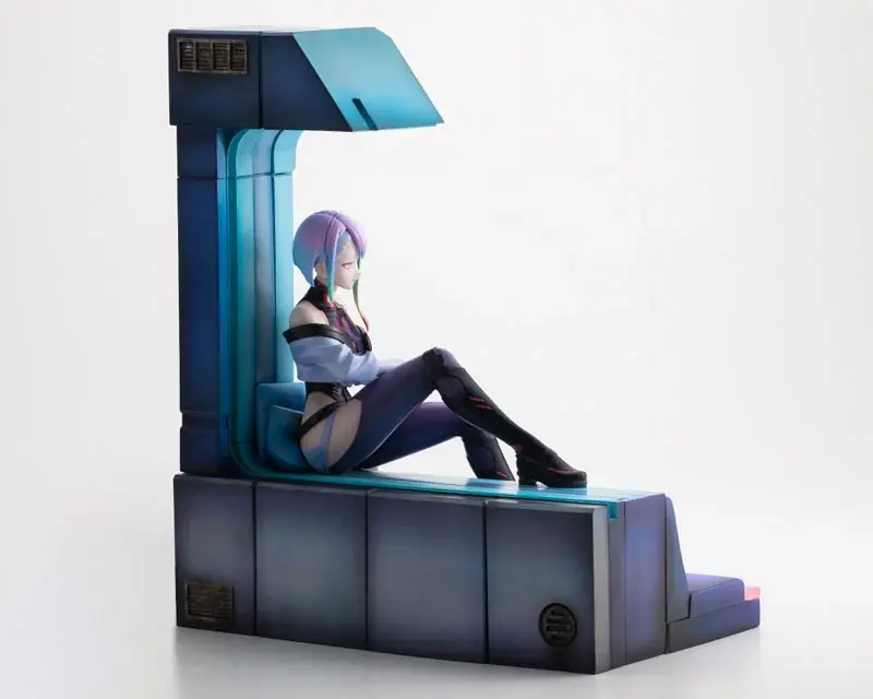アニメ『サイバーパンク：エッジランナーズ』より、「ルーシー」のフィギュアがライトアップ仕様のジオラマとともに登場。あみあみにて予約受付中。 画像 13