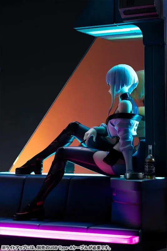 アニメ『サイバーパンク：エッジランナーズ』より、「ルーシー」のフィギュアがライトアップ仕様のジオラマとともに登場。あみあみにて予約受付中。 画像 7