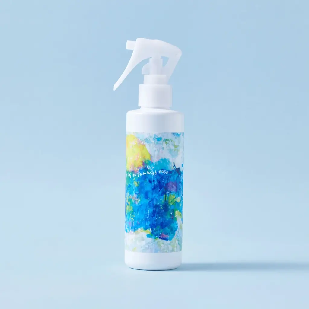 毎日にそっと寄り添う、かおかおパンダのアートを纏った「INNERSENSE×かおかおパンダ Refill bottle」を発売＜2026年7月24日（金）より数量限定発売＞ 画像 1