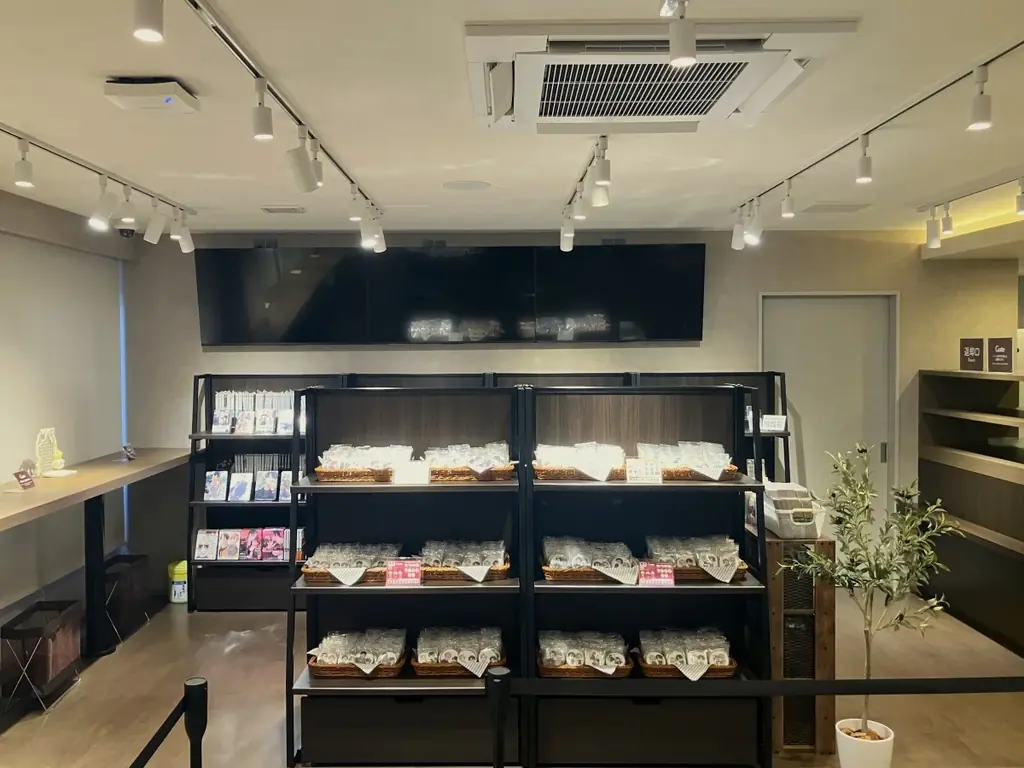 〈新店舗レポート〉アニメイト初のグラッテ独立店舗がついにオープン！　オープン当日の様子や店内をご紹介♪ 画像 2