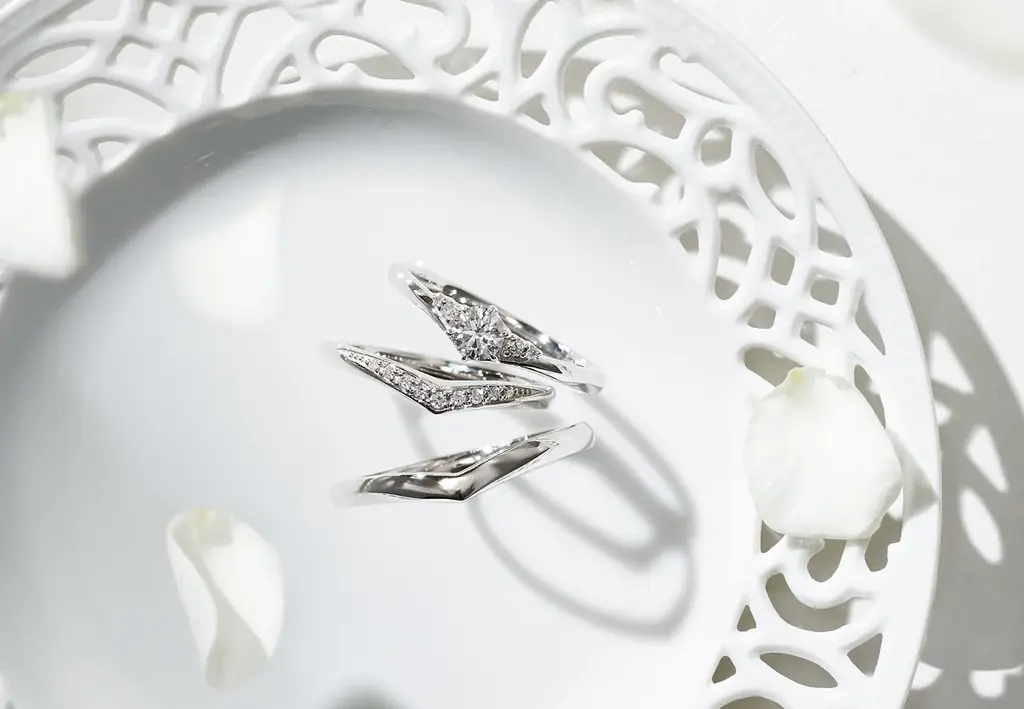 結婚指輪ペアで￥49,500！ブライダルリングをもっと身近に。BIJOUPIKO(ビジュピコ)が展開するジュエリーブランド「BONDS(ボンズ)」より初のチタンリングが新発売。 画像 4