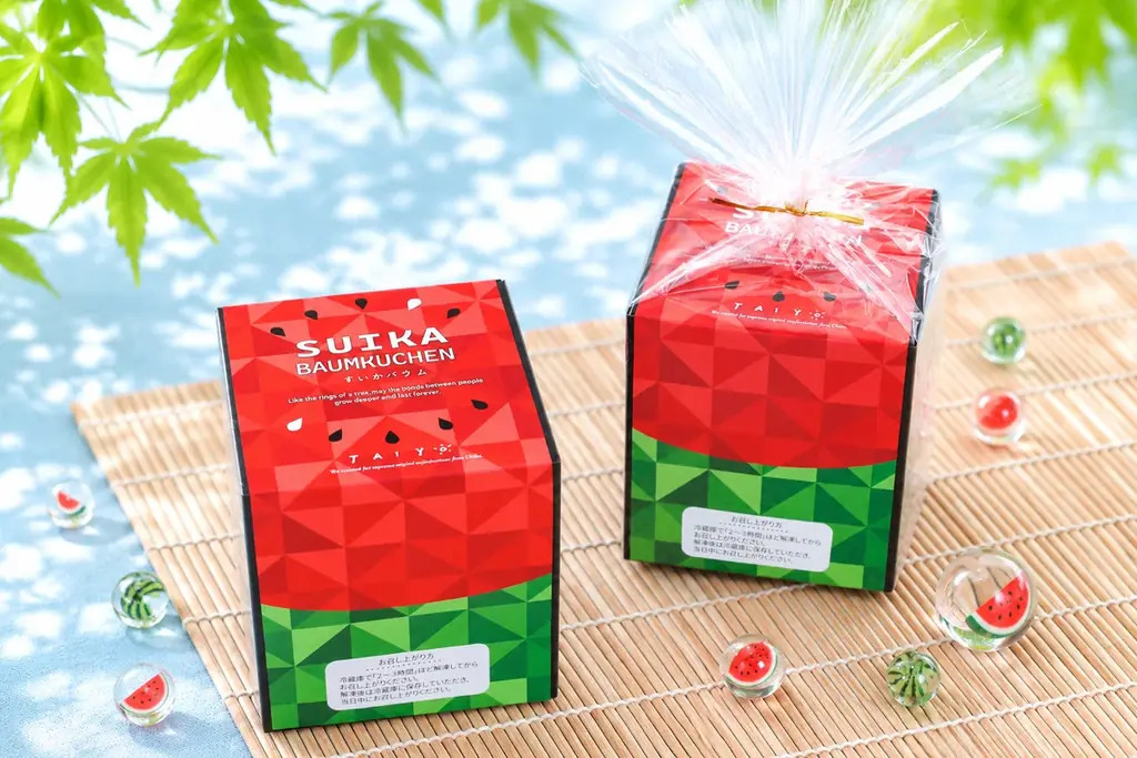 【7月27日「スイカの日」に生まれ変わる】本物そっくり「すいかバウム」がリニューアル！生クリーム増量で、“お値段変わらず”もっと贅沢な味わいへ。 画像 2