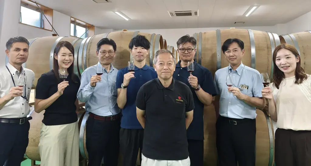 長野のぶどうを使用した東急グループオリジナルワイン第3弾「ドメーヌ コーセイ 信州 片丘メルロ 若紫～かさね～2024年」を首都圏の5ホテルで7月22日（水）より数量限定で提供 画像 2