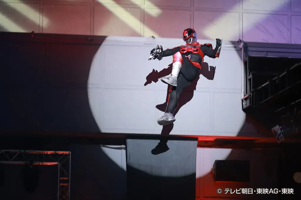 【開催レポート】「超宇宙刑事ギャバン インフィニティ ショー」シリーズ第2弾が開幕！スーパーヒーローがGロッソに大集合！初日公演レポート 画像 2