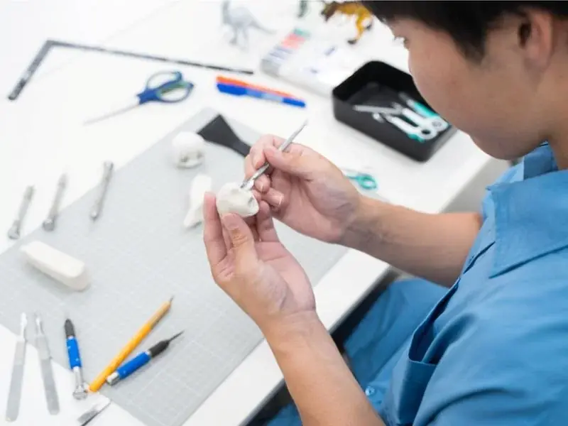日本工学院八王子専門学校に新学科「フィギュア造形科」を2027年4月新設！―業界を牽引する企業と連携し、世界に誇るポップカルチャー「フィギュア」の未来を担う、次世代の原型師・クリエイターを育成ー 画像 2