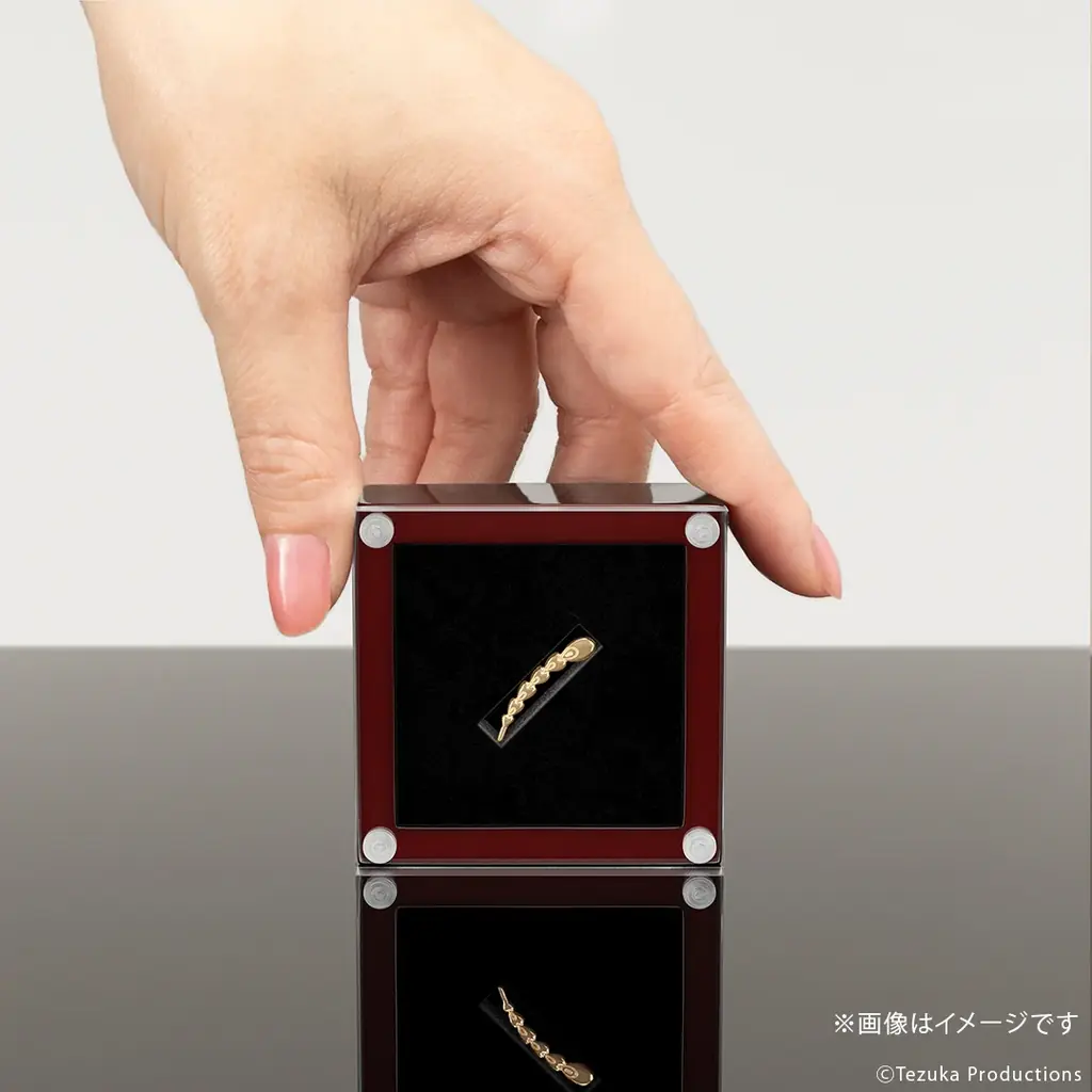 手塚治虫の傑作『火の鳥』が18金で甦る。全長約２㎝に命を吹き込んだ職人技。火の鳥 ／ 火の鳥 -羽根- ミニフィギュア 画像 12