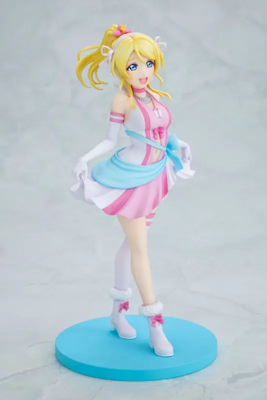 『ラブライブ！』シリーズ15周年を記念し、「絢瀬絵里」「東條 希」「矢澤にこ」が『僕たちはひとつの光』の衣装でフィギュア化。 画像 6