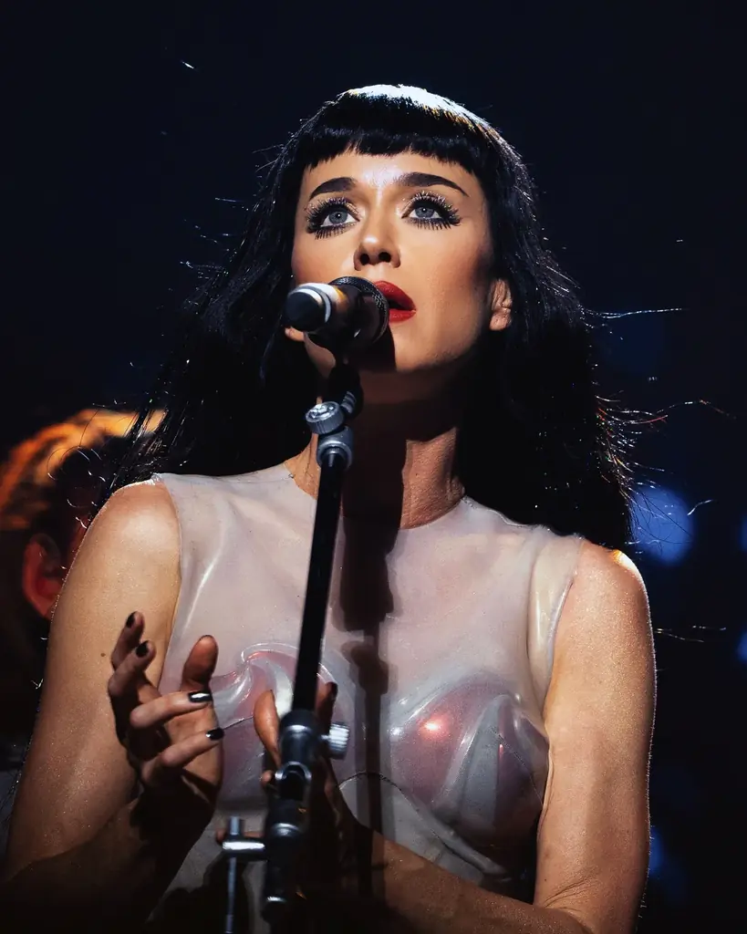 ケイティ・ペリー史上最も壮大なライブプロダクションを体験できる『Katy Perry：THE LIFETIMES TOUR – LIVE FROM PARIS』が9月2日より世界中の映画館で公開決定！ 画像 6