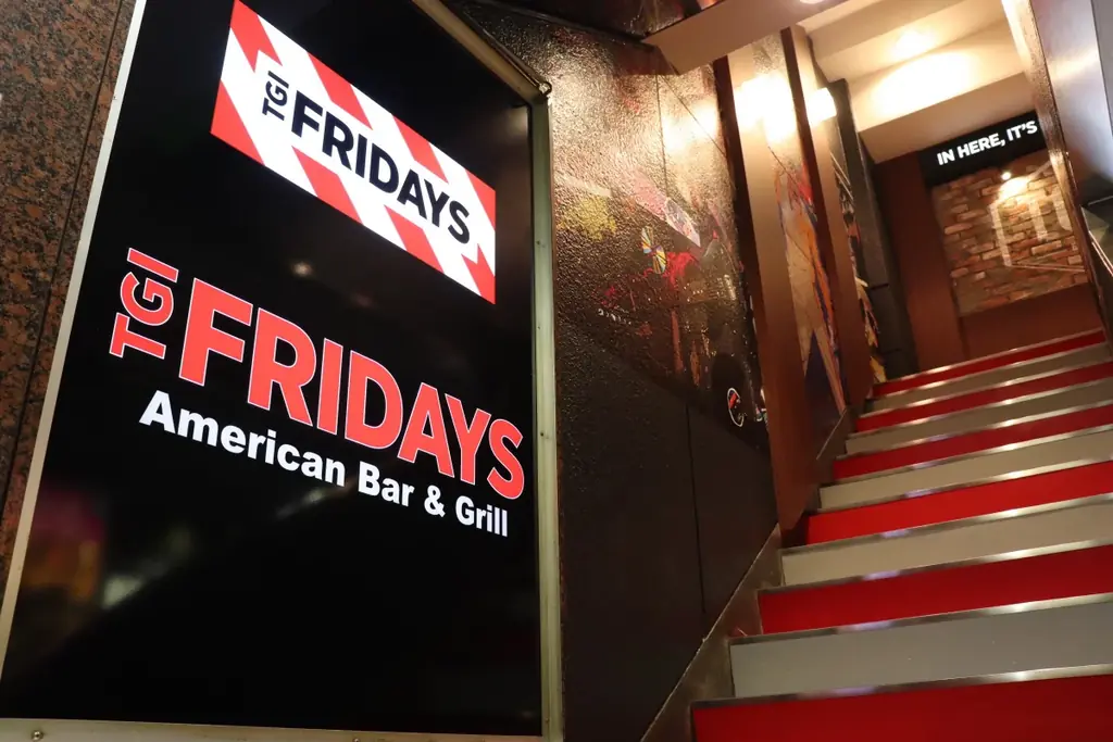 【TGIフライデーズ】 世界が集まる街へ。新たなフラッグシップが新宿歌舞伎町に誕生。「TGI FRIDAYS 新宿歌舞伎町店」2026年7月31日（金）17:00 グランドオープン。 画像 4