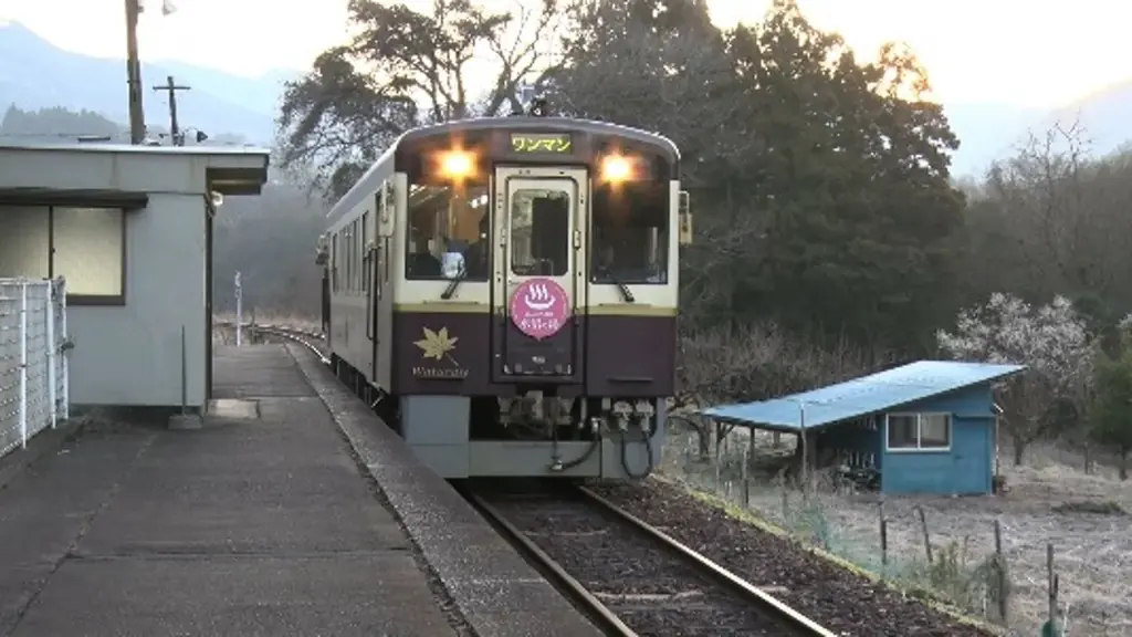 【ＢＳ日テレ】「わが家の最寄りは秘境駅」　全国各地の秘境駅に暮らす人々を大捜索！　六角精児が見届け人！　渡良瀬川沿いを走る わたらせ渓谷鐵道 画像 4