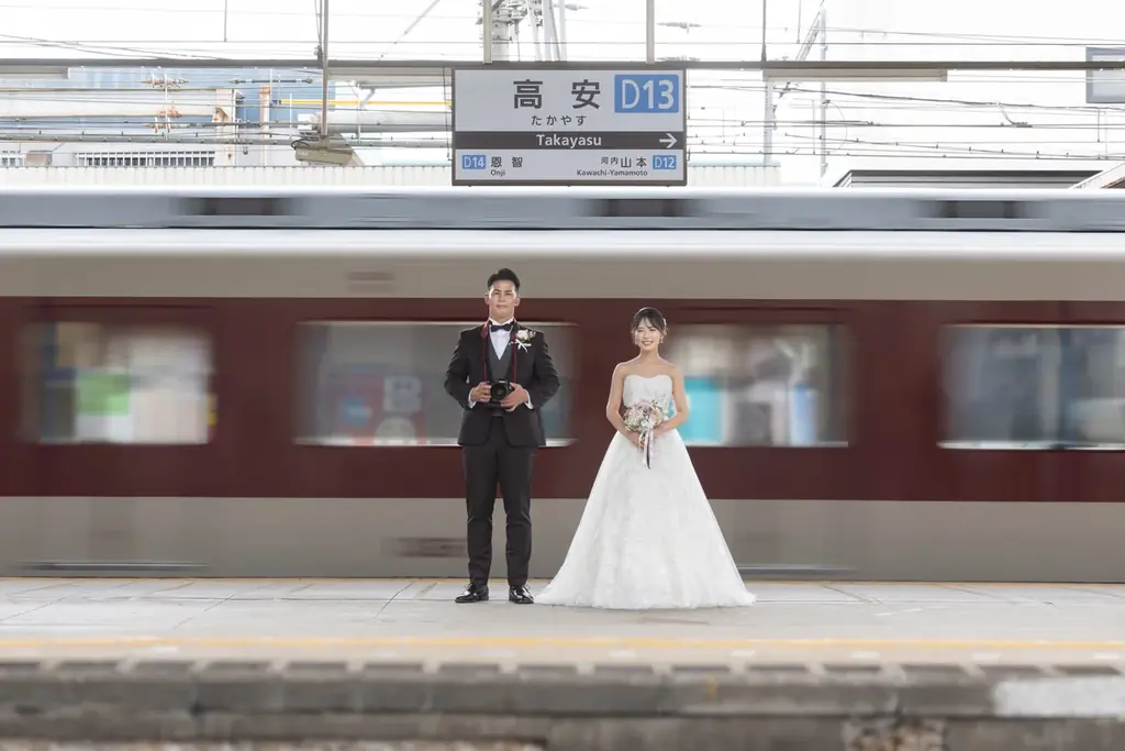 「シェラトン都ホテル大阪」×「近畿日本鉄道株式会社」普段入ることのできない「車庫」を舞台にしたフォトウエディングプラン販売 画像 6