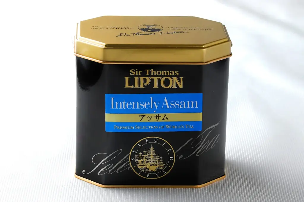 【Sir Thomas LIPTON】8月1日(土)〜 ロイヤルミルクティ発祥の店が贈る、創業記念日の限定スイーツ2種。『ロイヤルミルクティ・シュークリーム』、『ロイヤルミルクティ・プリン』が登場。 画像 6