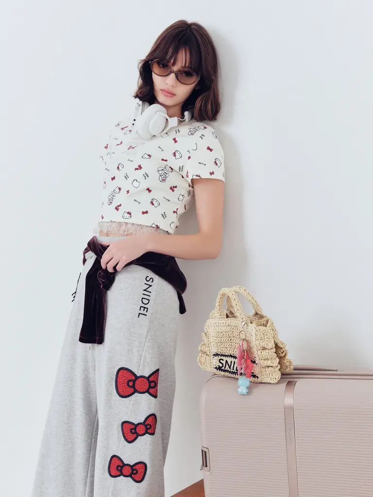 【SNIDEL♡HELLO KITTY】sanrio house（サンリオハウス）でしか手に入らない！スナイデルの「ハローキティ」コラボレーションアイテム全６型発売！ 画像 13