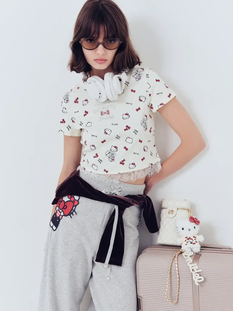 【SNIDEL♡HELLO KITTY】sanrio house（サンリオハウス）でしか手に入らない！スナイデルの「ハローキティ」コラボレーションアイテム全６型発売！ 画像 3