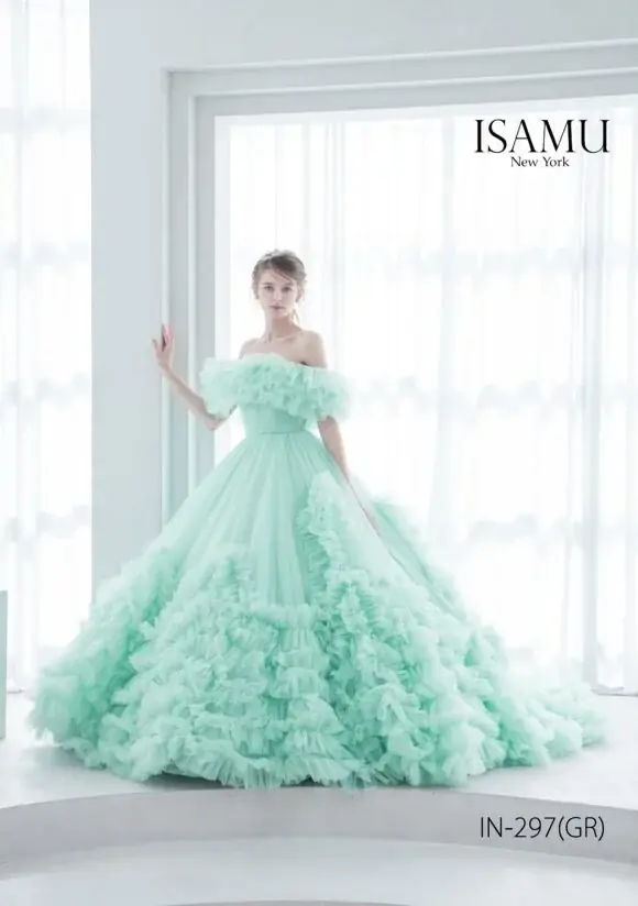 【DRESSY CAFE OSAKA】8月のディスプレイドレスは「ISAMU MORITA BRIDE」のウェディングドレスを期間限定でお届けいたします。 画像 2