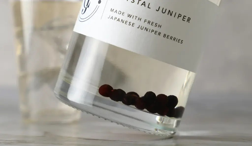 生のジュニパーベリーを漬け込んだクラフトジン「Crystal Juniper」を販売開始 画像 4